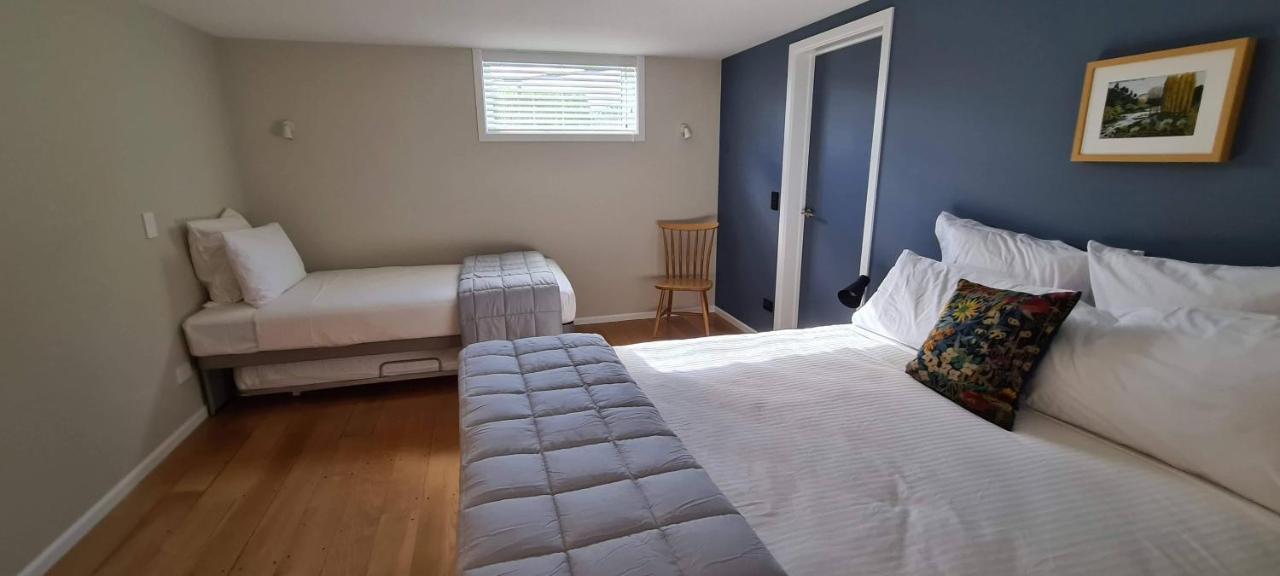 Kowhai Apartment - Private Opposite Golf Course Central 瓦纳卡 外观 照片