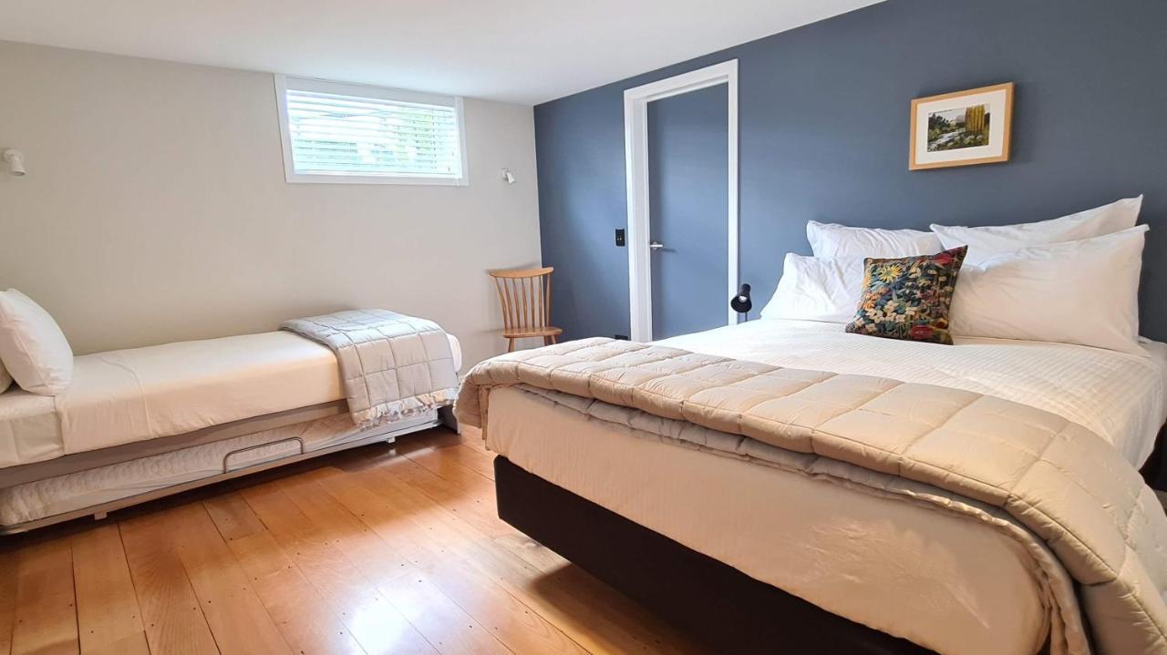 Kowhai Apartment - Private Opposite Golf Course Central 瓦纳卡 外观 照片