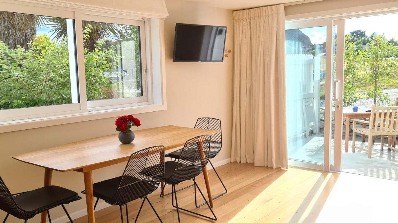 Kowhai Apartment - Private Opposite Golf Course Central 瓦纳卡 外观 照片